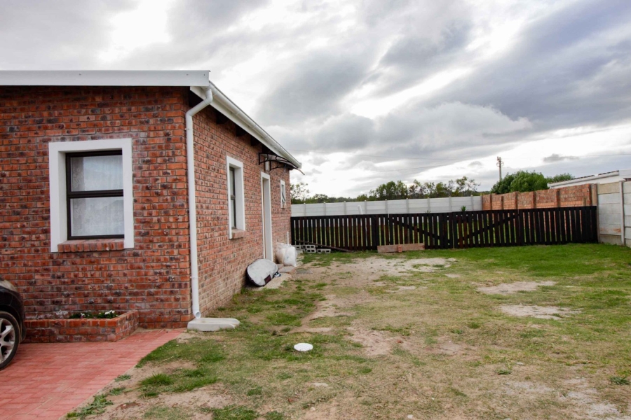 4 Bedroom Property for Sale in Wavecrest Eastern Cape